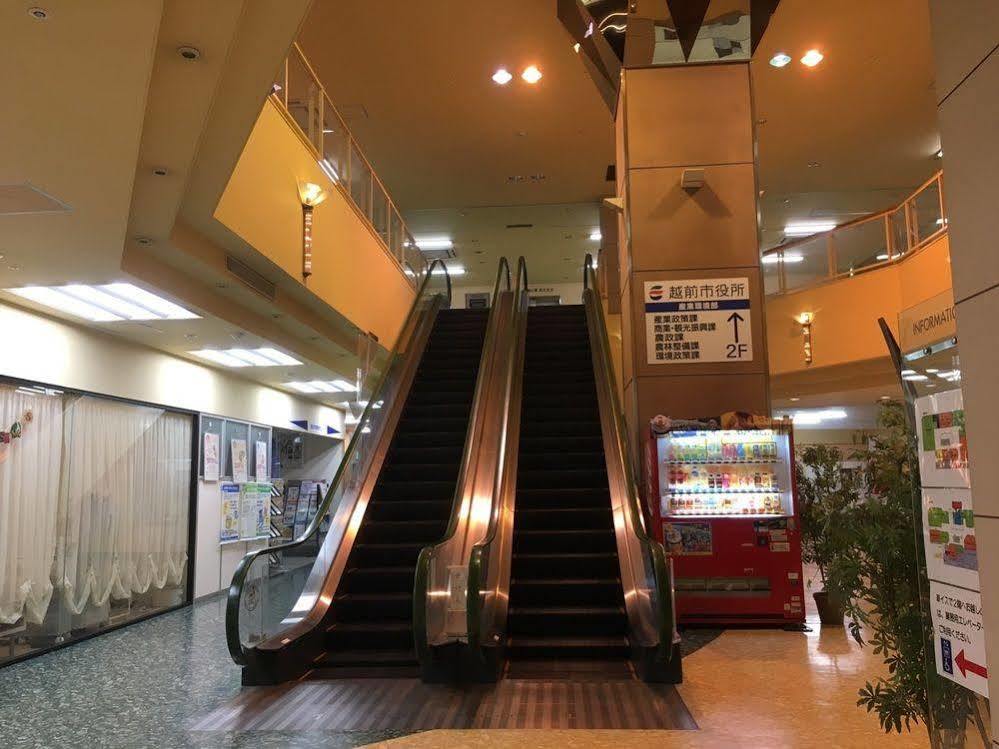 Hotel Crown Hills Takefu Echizen  Eksteriør billede